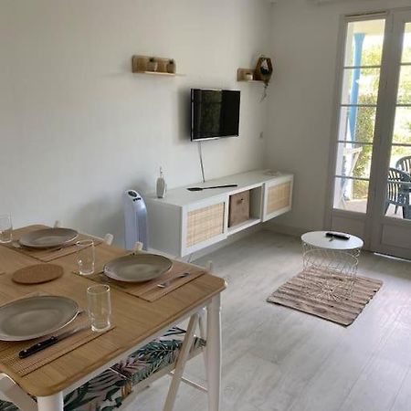 Charmant Studio Au Bord Du Lac Марсиак Екстериор снимка